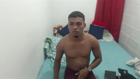 Snapshot of demol_latin chatting on 02/09/25, 12:17 MASTER DAV online show from 02/09/25, 12:17