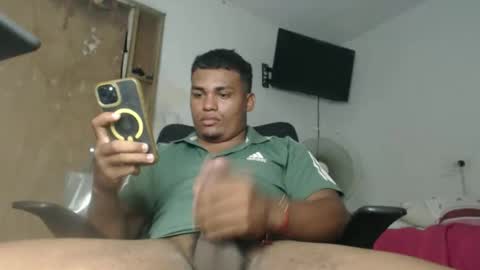 Snapshot of demol_latin chatting on 05/07/26, 12:05 MASTER DAV online show from 05/07/26, 12:05
