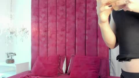   online show from 04/12/26, 03:44