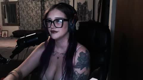 Demoness Mina online show from 11/26/25, 01:17