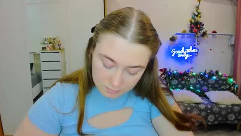 Sophie online show from 12/03/24, 03:09