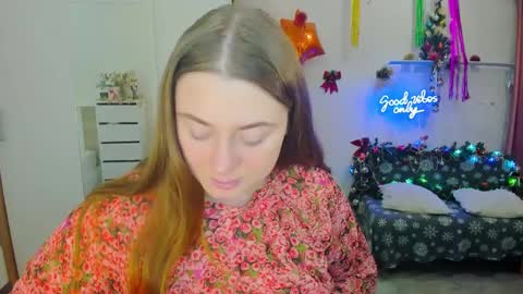 Sophie online show from 12/08/24, 04:14