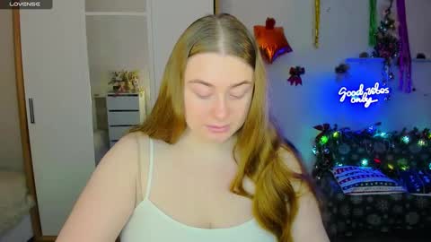 Sophie online show from 12/16/24, 05:59
