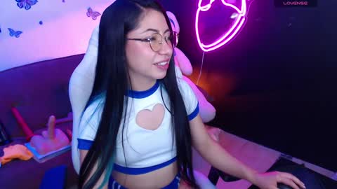 Demy  online show from 12/12/24, 04:37