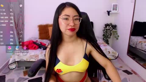 Snapshot of demyanderson_ chatting on 06/28/26, 11:38 Demy online show from 06/28/26, 11:38