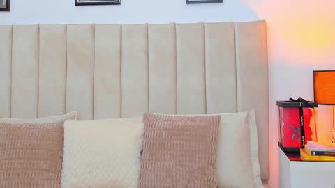 DEMY online show from 02/11/25, 02:35