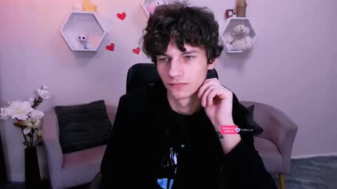 Snapshot of den_rich chatting on 03/11/25, 10:29 Den online show from 03/11/25, 10:29