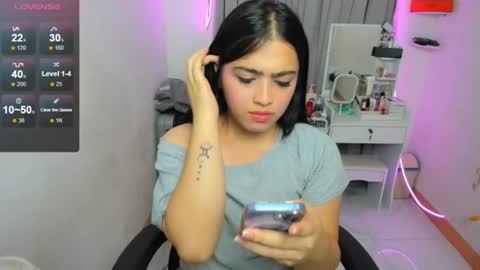 Snapshot of dencyleander chatting on 06/18/26, 09:14 Demi online show from 06/18/26, 09:14