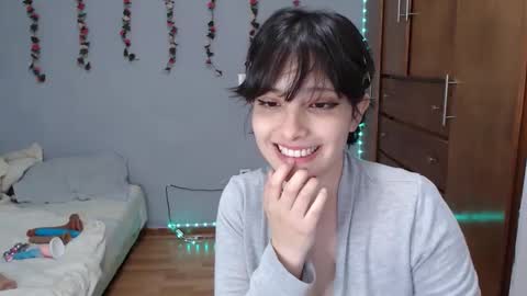 Snapshot of deni_bloom chatting on 01/09/25, 07:31 Denisse    schedule Monday to Friday 1300-1900 mexican time Saturday-maybe it could be a surprise IDEPENDENT MODEL online show from 01/09/25, 07:31