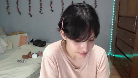 Snapshot of deni_bloom chatting on 01/17/25, 05:21 Denisse    schedule Monday to Friday 1300-1900 mexican time Saturday-maybe it could be a surprise IDEPENDENT MODEL online show from 01/17/25, 05:21