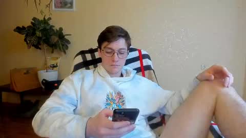 Snapshot of deni_boy99 chatting on 03/05/25, 07:17 Deni online show from 03/05/25, 07:17