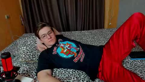 Snapshot of deni_boy99 chatting on 02/09/26, 06:34 Deni online show from 02/09/26, 06:34