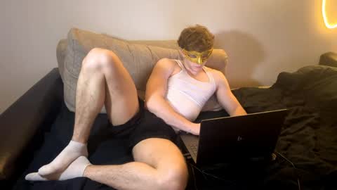 Snapshot of deniel_horny chatting on 05/18/26, 05:08 Deni online show from 05/18/26, 05:08