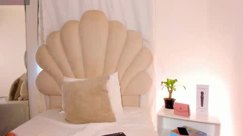   online show from 02/06/26, 01:25