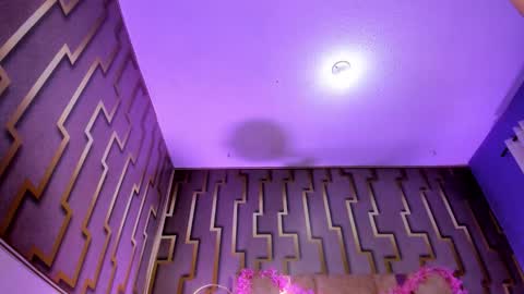 DENIN onlineMonday to Saturday 330 pm Chicago time online show from 11/26/25, 08:21