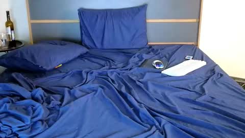 Denis online show from 09/17/25, 12:34