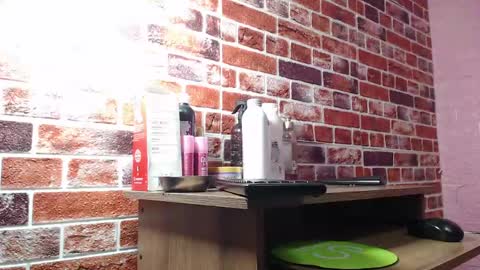 Denisse online show from 04/21/26, 03:24