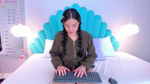 Denise online show from 02/02/25, 04:05