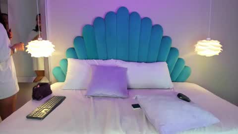 Denise online show from 02/20/25, 04:07