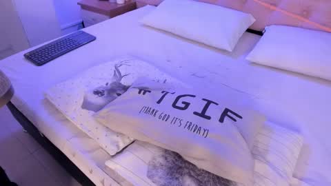 denisse_logan online show from 10/22/25, 03:18