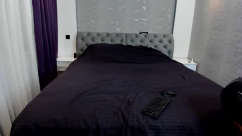 Snapshot of denizze1 chatting on 10/23/25, 11:53 DomDenizee   online show from 10/23/25, 11:53