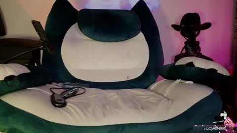 Oliver online show from 11/08/25, 01:06