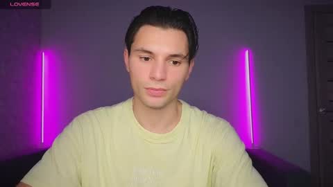 Den online show from 02/18/26, 01:18