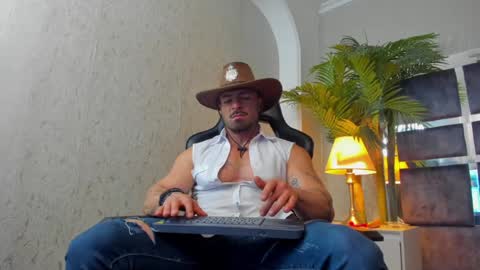 dennis_cox_ online show from 01/03/25, 01:47