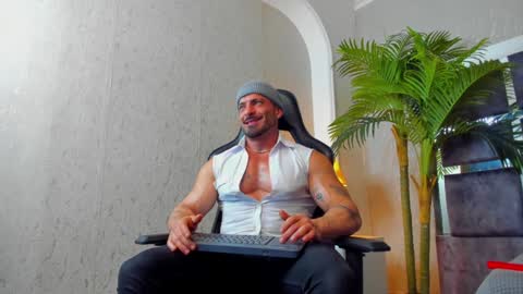 dennis_cox_ online show from 01/07/25, 03:33