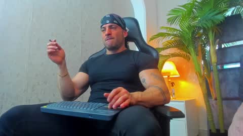 dennis_cox_ online show from 01/17/25, 10:33