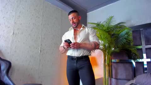 dennis_cox_ online show from 03/10/25, 10:04