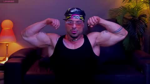 dennis_cox_ online show from 11/04/25, 10:03