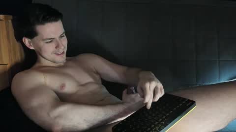 Snapshot of dennis_night chatting on 03/09/25, 10:52 Den online show from 03/09/25, 10:52