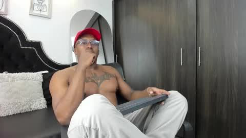 denzelrios online show from 10/21/25, 09:48