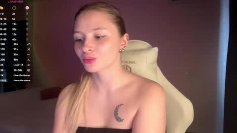 Vi  Victoria online show from 03/28/26, 01:11