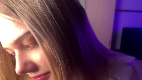 Luna online show from 03/13/26, 04:35