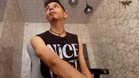 Dereck online show from 12/19/25, 10:33