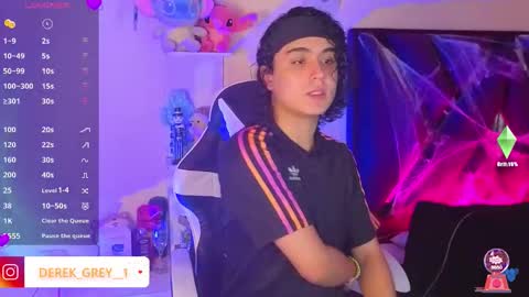 Derek independent online show from 10/19/25, 07:03