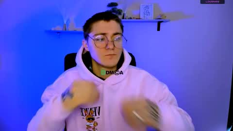 derek_hawk_ online show from 02/05/26, 09:47