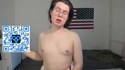 Derek online show from 11/03/25, 01:34