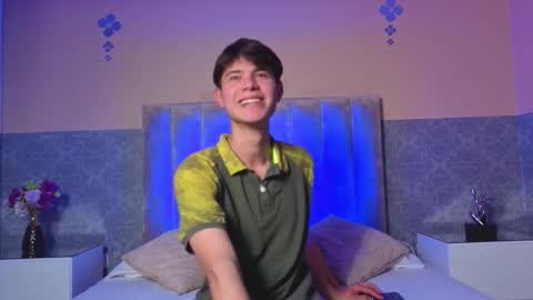 derek_sinn online show from 02/24/26, 09:13