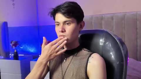 derek_sinn online show from 03/14/26, 07:52