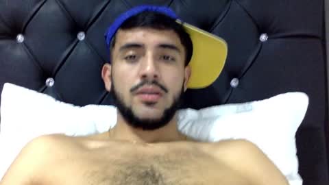 Snapshot of derek_smiith chatting on 12/12/24, 03:10 Derek smiith online show from 12/12/24, 03:10