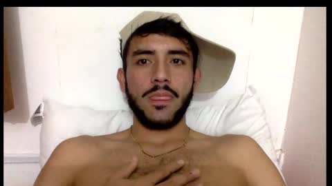 Snapshot of derek_smiith chatting on 01/21/25, 10:19 Derek smiith online show from 01/21/25, 10:19