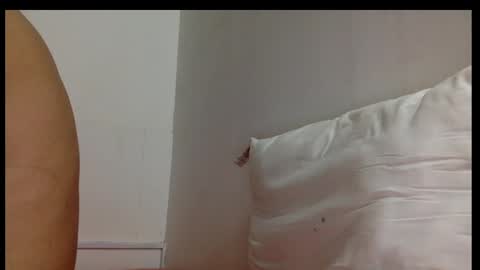 Snapshot of derek_smiith chatting on 02/13/25, 08:17 Derek smiith online show from 02/13/25, 08:17