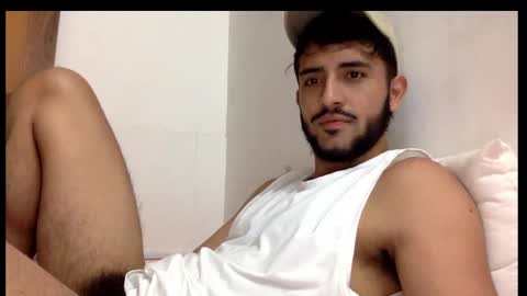 Snapshot of derek_smiith chatting on 02/26/25, 06:54 Derek smiith online show from 02/26/25, 06:54