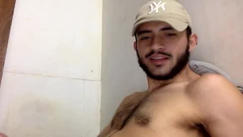 Snapshot of derek_smiith chatting on 10/04/25, 10:46 Derek smiith online show from 10/04/25, 10:46