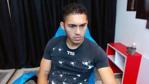 D E R E K online show from 12/22/25, 12:35