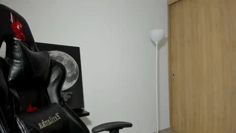 derekmuller11 online show from 03/30/26, 11:39