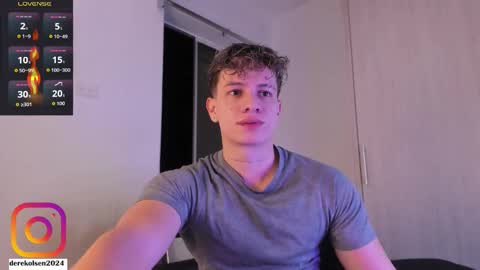 Snapshot of derekolsen_ chatting on 10/15/25, 02:33 Derek  IG Derekolsen2024 online show from 10/15/25, 02:33